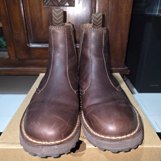 (Category: ) located in . Submitted by 23-37 (Listing ID 1441063960, Image 1). Description: .