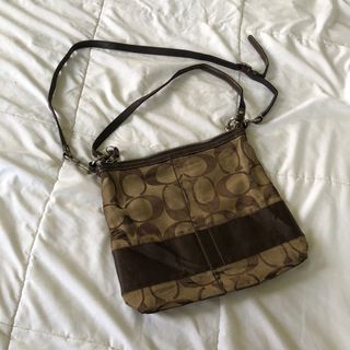 (Category: ) located in . Submitted by grabthiscloth (Listing ID 1441118019, Image 1). Description: .