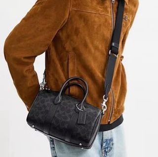 (Category: ) located in . Submitted by pshoppers. (Listing ID 1441063725, Image 1). Description: .