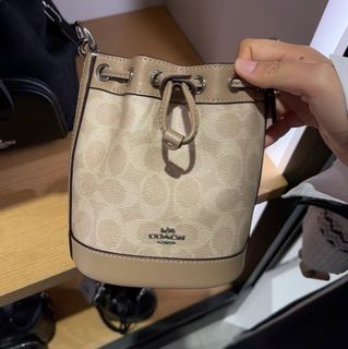 (Category: ) located in . Submitted by pshoppers. (Listing ID 1441058946, Image 1). Description: .