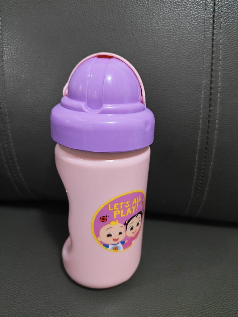 Cocomelon 12oz training straw cup (Category: Weaning & Toddler Feeding) located in Santa Rosa. Submitted by authenticsforless (Listing ID 1441109790, Image 1). Description: for 18months+ 12 oz brandnew, BPA free.
