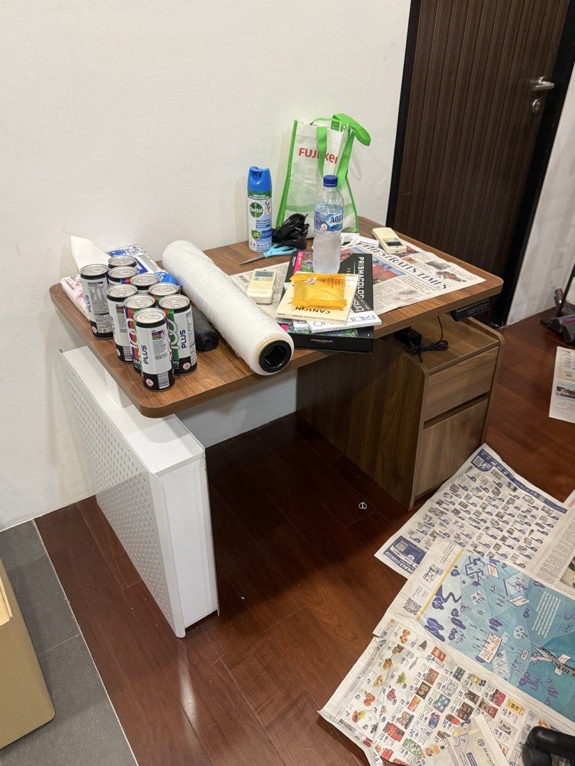 Computer table (standing function)469671888941240320