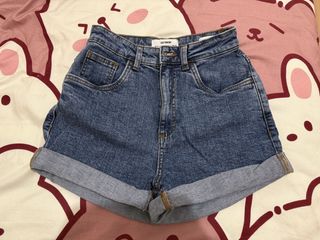 (Category: ) located in . Submitted by chickenjoycee (Listing ID 1441028231, Image 1). Description: .