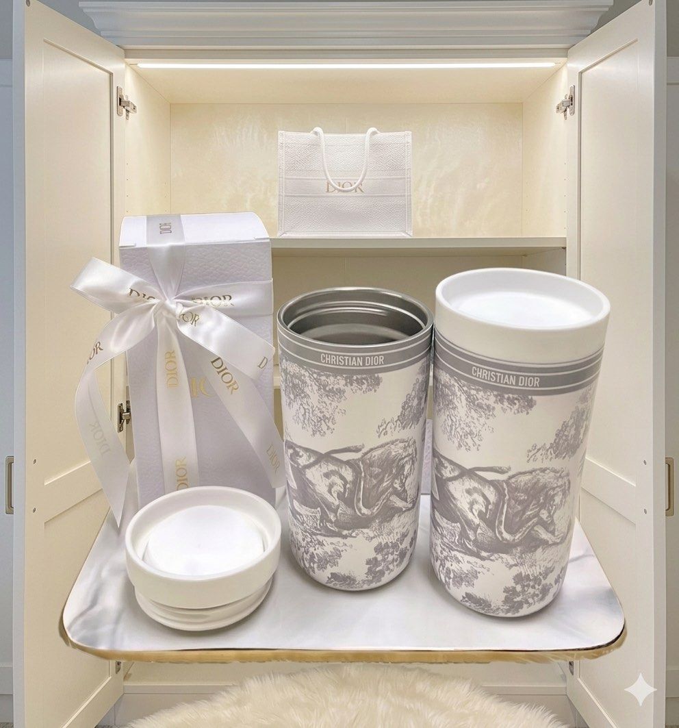 Dior Tumbler469600730381690882