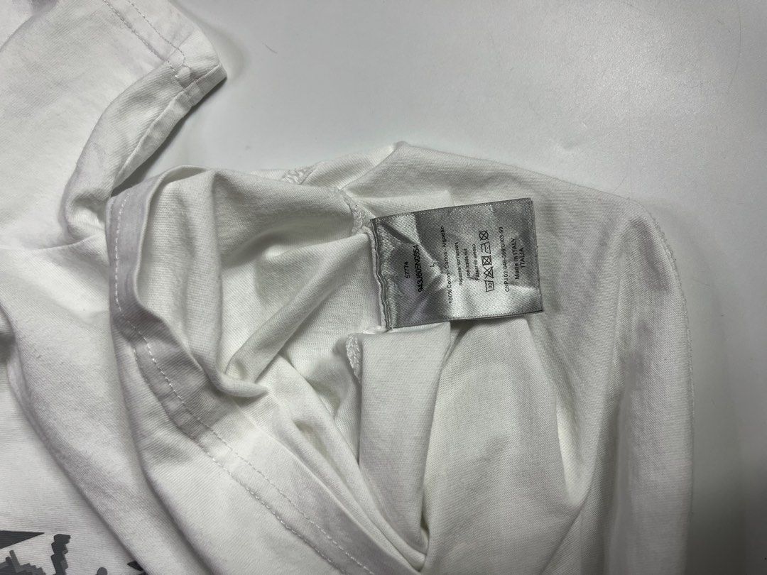 Dior x Nike (Category: Tshirts & Polo Shirts ) located in Lipa City. Submitted by _thriftitcloud (Listing ID 1441106368, Image 3). Description: 21x28.