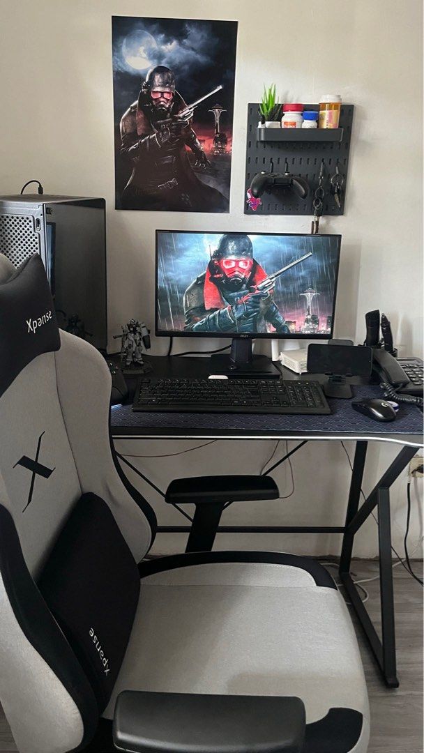 Gaming PC Set Ryzen 5 2600 (Category: Desktops) located in Meycauayan. Submitted by kellyboi33 (Listing ID 1440348052, Image 1). Description: Specs: CPU: Ryzen 5 2600 MOBO: ASUS A320M-K Prime GPU: PALIT RTX 3050 6gb POWER SUPPLY: MSI MAG A650BN 650W 80+ Bronze RAM: 2x8gb 2666mhz Lexar SSD: Kingston SSD 250gb Crucial 1tb 2.5 internal SSD CPU CASE: Vikings Tower CPU case MONITOR: MSI Pro MP233 21.45inch 100hz Mouse: Logitech G304 wireless mouse Key