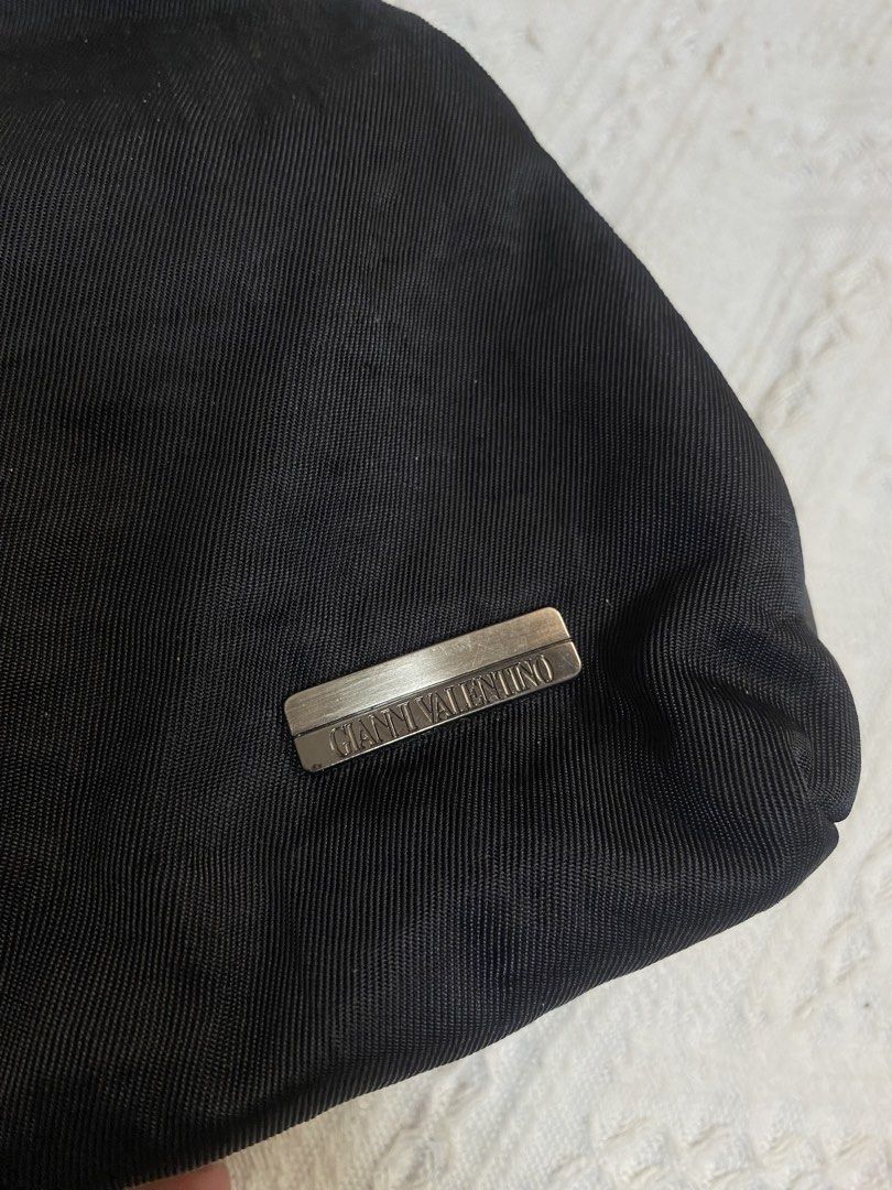 Gianni Valentino Black Shoulder Bag (Category: Luxury Bags & Wallets) located in Naga. Submitted by ejdurante17 (Listing ID 1441017463, Image 2). Description: Excellent condition MOP: Gcash / Maya / BDO / BPI J&T door to door shipping NO COD, PAYMENT FIRST. .