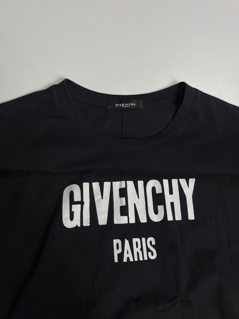 Givenchy paris (Category: Tshirts & Polo Shirts ) located in Lipa City. Submitted by _thriftitcloud (Listing ID 1441106175, Image 3). Description: 21x28.