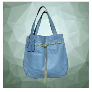 (Category: ) located in . Submitted by 7angels_closet (Listing ID 1441066920, Image 1). Description: .