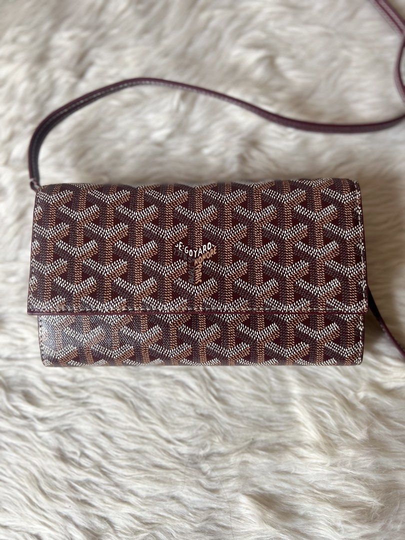 Goyard wallet sling (Category: Luxury Bags & Wallets) located in Makati City. Submitted by b.estillo (Listing ID 1441053420, Image 1). Description: Good as new, coded, source from Korea Not guaranteed.
