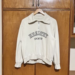 (Category: ) located in . Submitted by adidoesthrifts (Listing ID 1441092500, Image 1). Description: .