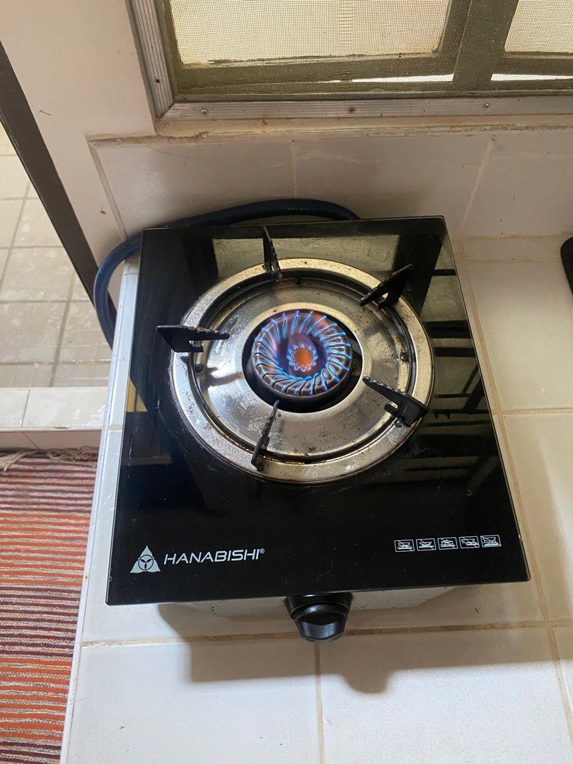Hanabishi Single Burner Gas Stove (Category: Bathroom & Kitchen Fixtures) located in Quezon City. Submitted by starkstallone (Listing ID 1441089697, Image 3). Description: WILLING TO SWAP WITH ELECTRIC STOVE :) - Durable glass top - Excellent working condition - Perfect for small kitchens or dorm rooms - Easy to clean - Gas hose included - Ready for pickup.