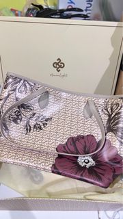 (Kategori: ) berada di . Dikirim oleh declutteringlemari (ID iklan 1441115840, Gambar 1). Deskripsi: .