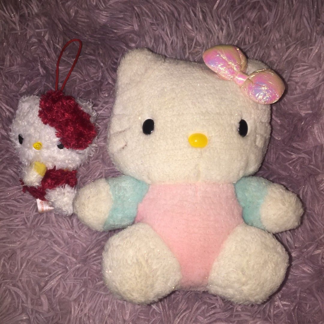 Hello Kitty Plush EKIOH set (Category: Toys & Games) located in Quezon City. Submitted by findyourtreasure10 (Listing ID 1441151008, Image 1). Description: Good Condition with etiquette (EKIOH) Hello kitty vintage MOP - Gcash MOD - Lalamove / Jnt LOC - Quezon City.