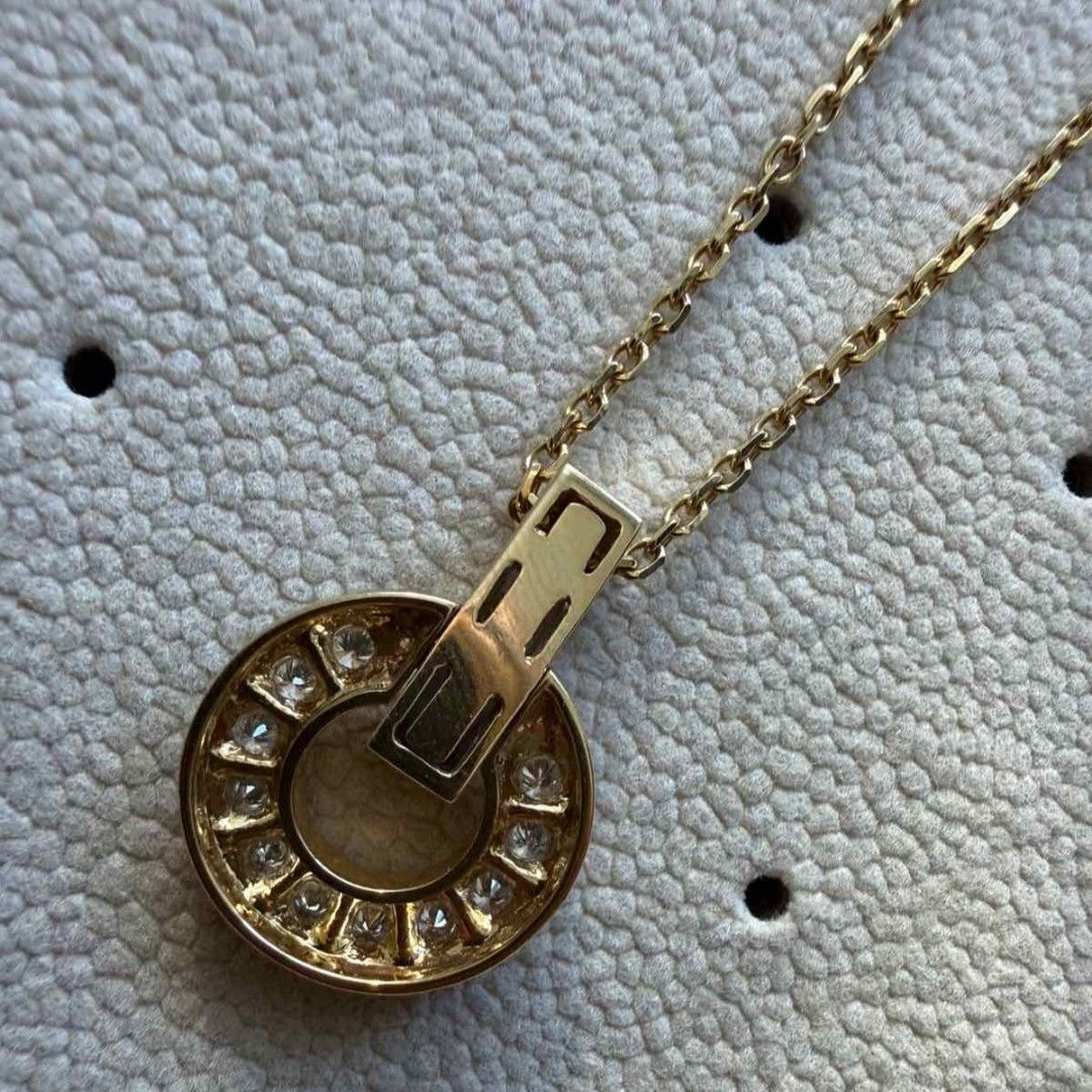 Hk Setting 18k Bvlgari Diamond Necklace (Category: Necklaces) located in Manila. Submitted by treasurechest888 (Listing ID 1440965452, Image 3). Description: Preowned Hk setting Bvlgari 18k gold diamond necklace (approx .45ct, 7.80 grams, 18 inches long). Only 75,500 pesos. Pwede COD or COP ng LBC with 5,000 pesos downpayment..