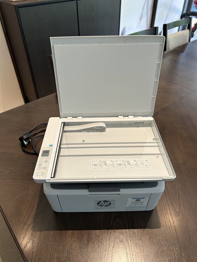 HP LaserJet M141a Print/Scan/Copy469151140209633283