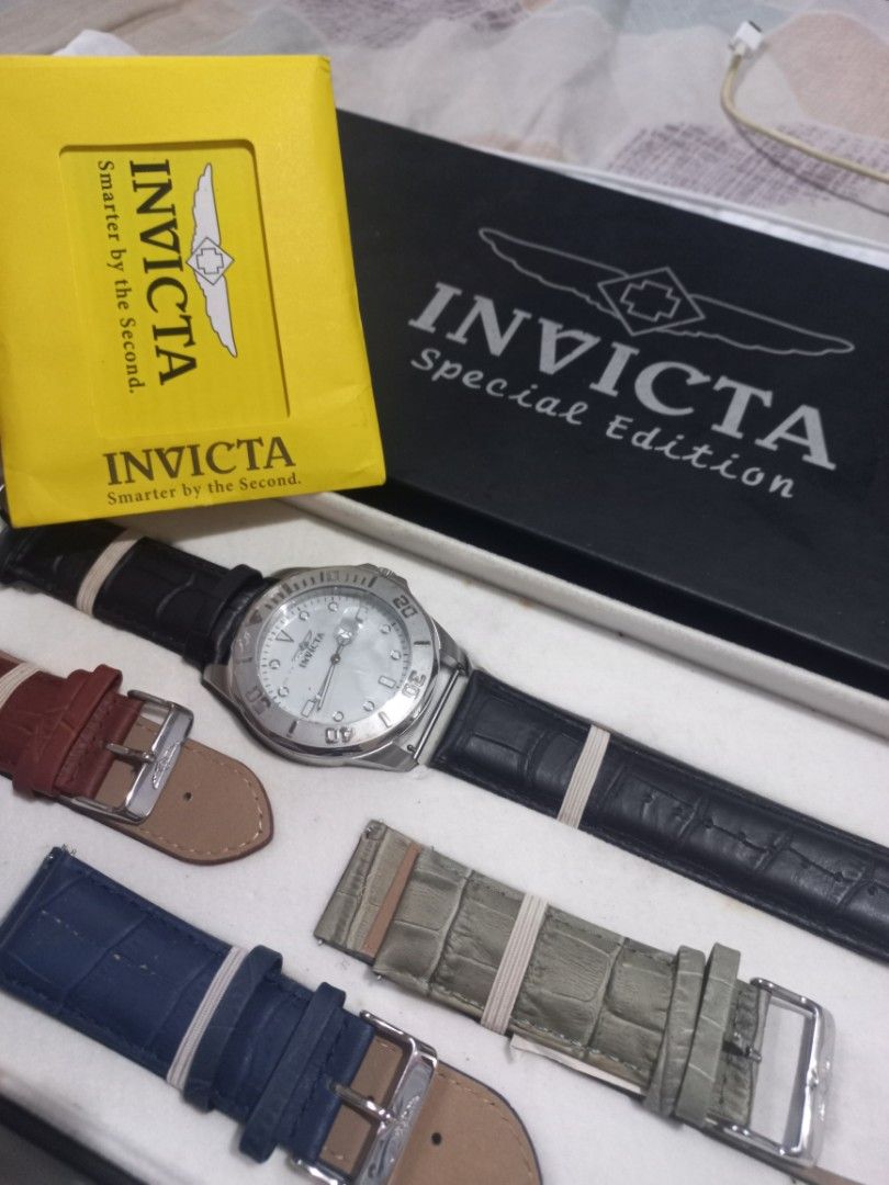INVICTA Special edition. (Category: Women's Watches) located in Quezon City. Submitted by ceegee30 (Listing ID 1440982037, Image 1). Description: INVICTA special Edition pro diver.