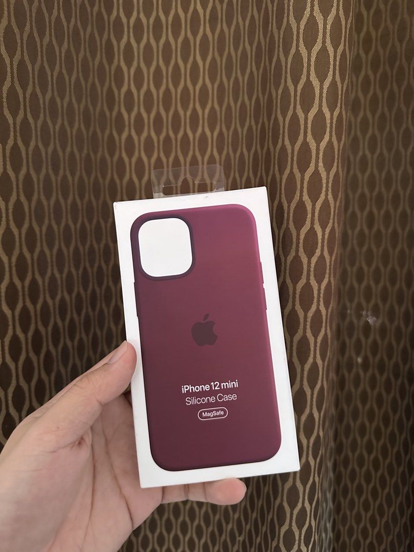 iPhone 12 mini Silicone Case with MagSafe - Plum (Category: Cases & Sleeves) located in Taguig. Submitted by quiettreason (Listing ID 1441012242, Image 1). Description: Orig Brand new Apple brand.
