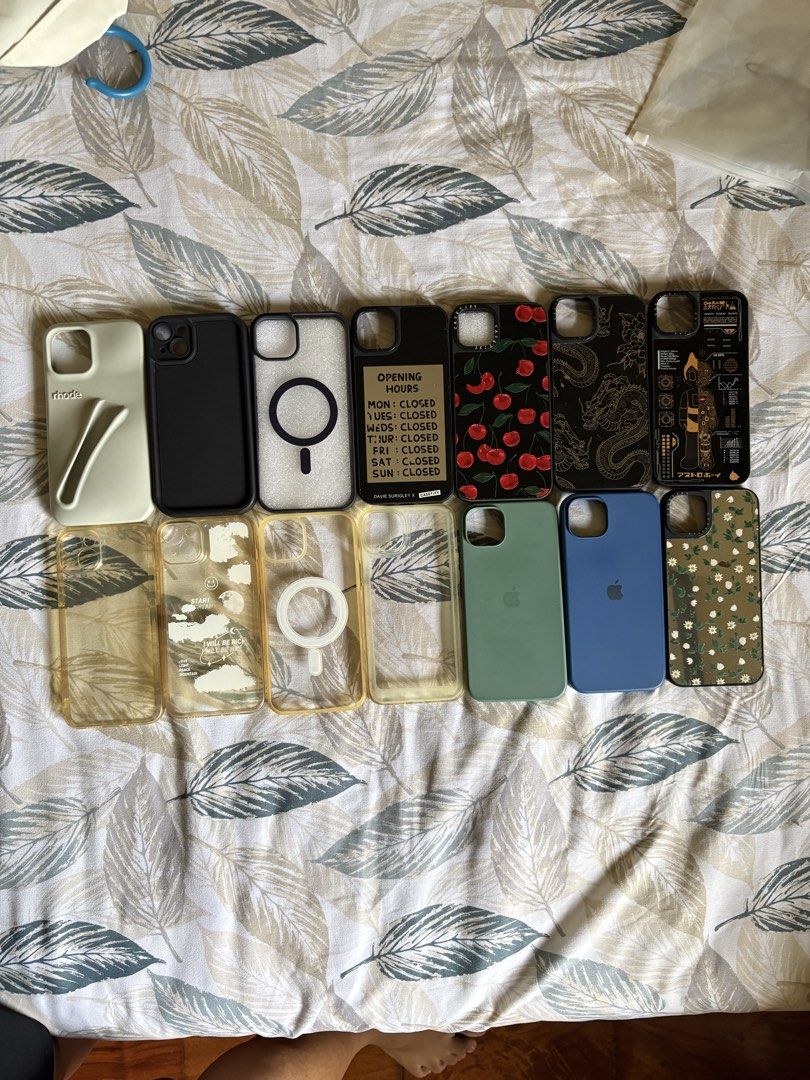 Iphone 14 Cases (Category: Cases & Sleeves) located in Manila. Submitted by racajamess (Listing ID 1440951715, Image 3). Description: - Take all for 400 - fit for iphone 14 plus only - 4 of them is from Casetify.