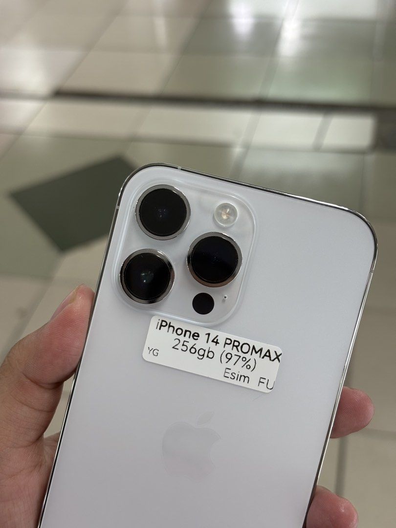 iPhone 14 Pro Max 256GB Factory Unlock No Issue Secondhand (ESIM) (Category: iPhone 14 Series) located in Pasig City. Submitted by FarAndRayShop (Listing ID 1440993039, Image 2). Description: OPEN FOR SWAP/SELLING/BUYING (RFS: Buy and Sell) Price: 30,499 iPhone 14 Pro Max 256GB •FACTORY UNLOCK(ESIM) •NO HIDDEN ISSUES •TEST TO SAWA •Authentic Phone Physical store in Greenhills Shopping Center XD-07 Stall Number Look For Rayray Or Anika NO CASH INS