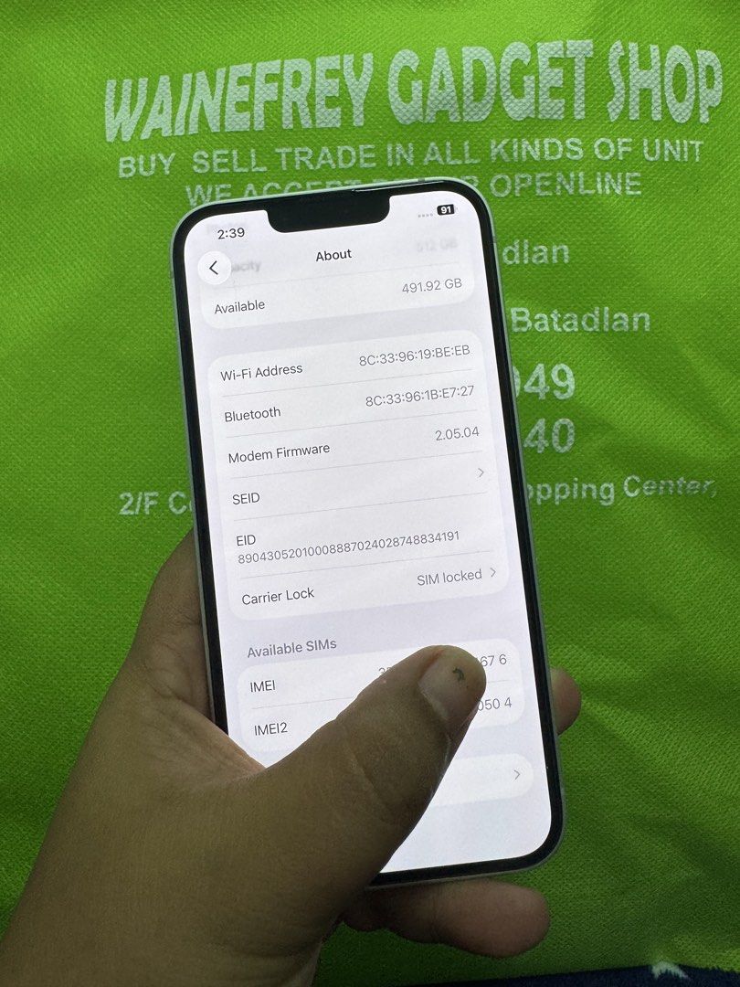 iPhone 16e 512gb (Category: iPhone 16 Series) located in San Juan City. Submitted by wainefreygadgetshop (Listing ID 1441143044, Image 3). Description: iPhone 16e 512gb (SMART-LOCKED) 100% BATTERY HEALTH 98 Cycle Count Warranty Untill January 2027 MAY TRUE TONE MAY FACE I.D NO REPAIR HISTORY NO HIDDEN ISSUE TEST TO SAWA BAGO BAYARAN MAKINIS NO ISSUE Inclusion: Unit Replacement charger and case For fast transaction call/text 09279452049,0970454934