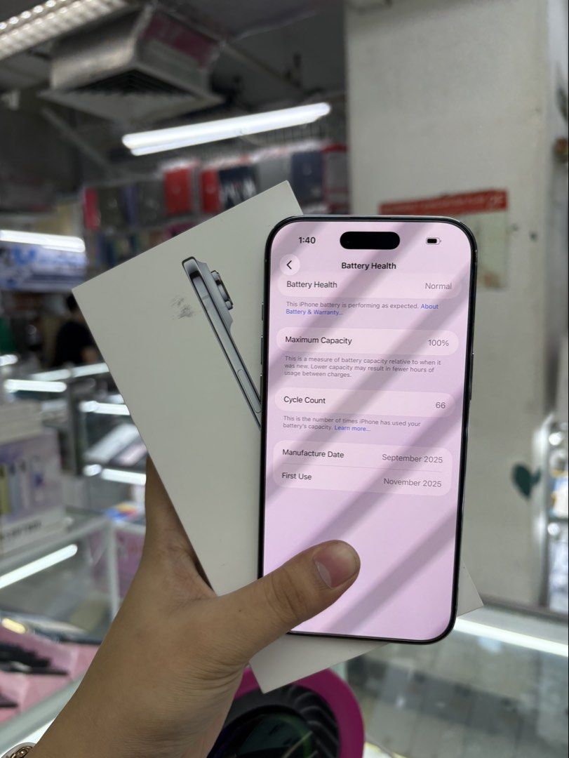 iPhone 17 Air 256GB SMARTLOCK No Issue Secondhand (Category: iPhone 17 Series) located in Pasig City. Submitted by FarAndRayShop (Listing ID 1440995588, Image 2). Description: OPEN FOR SWAP/SELLING/BUYING (RFS: Buy and Sell) Price: 42,499 iPhone 17 Air 256GB •SMARTLOCK •NO HIDDEN ISSUES •TEST TO SAWA •Authentic Phone Physical store in Greenhills Shopping Center XD-07 Stall Number Look For Rayray Or Anika NO CASH INSTALLMENT We are open also for :