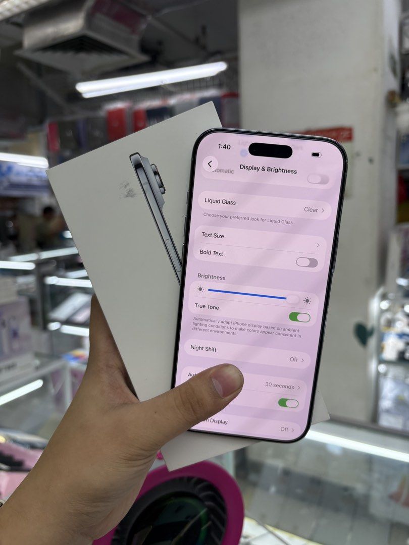 iPhone 17 Air 256GB SMARTLOCK No Issue Secondhand (Category: iPhone 17 Series) located in Pasig City. Submitted by FarAndRayShop (Listing ID 1440995588, Image 3). Description: OPEN FOR SWAP/SELLING/BUYING (RFS: Buy and Sell) Price: 42,499 iPhone 17 Air 256GB •SMARTLOCK •NO HIDDEN ISSUES •TEST TO SAWA •Authentic Phone Physical store in Greenhills Shopping Center XD-07 Stall Number Look For Rayray Or Anika NO CASH INSTALLMENT We are open also for :