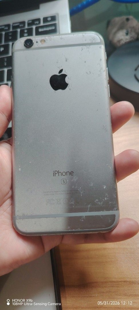 Iphone 6/6s Ipad MINI 5th ipod 5th (Category: iPhone 6 Series) located in Aguinaldo. Submitted by thrifty_cool (Listing ID 1440990283, Image 2). Description: Selling these as a set! With issues po so BUY AS IS. ₱4500 (negotiable) Payment FIRST Location: Km4 LTB Iphone 6s issue: touchpad. Iphone 6 issue: touchpad and ung sa screen. hindi marecognize ang lower portion ng screen Ipad Mini 1st Gen issue: Activation Lock Ipod Touch 5th Gem Ayaw mag-on