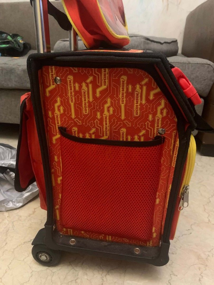 Iron Man Rolling Backpack, Lunch Bag, Pencil Case & Water Bottle (Category: Backpacks) located in Manila. Submitted by missusmarinas2914 (Listing ID 1440991439, Image 2). Description: - Cool Iron Man rolling backpack set for kids. - Includes matching lunch bag, pencil case, and AquaFlask water bottle. - Perfect for school or travel adventu - Features iconic Iron Man and Avengers logos. - Spacious interior for books and school supplies. - Backpack