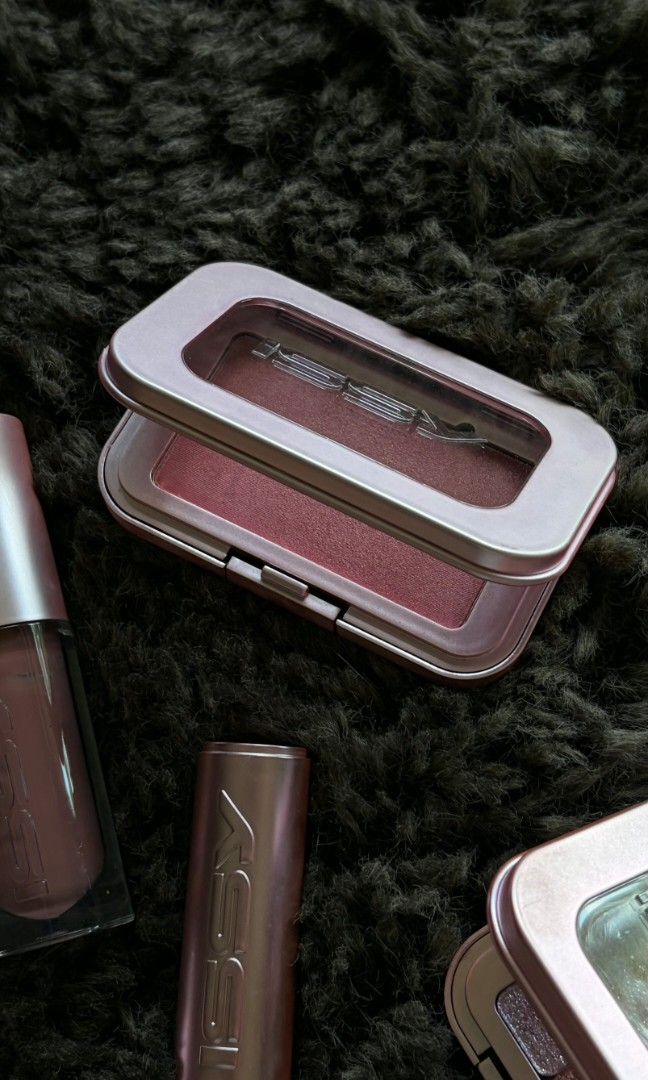 Issy Cowgirl Collection (Category: Makeup) located in Manila. Submitted by milocookiepie (Listing ID 1441023268, Image 3). Description: These are all brand new..