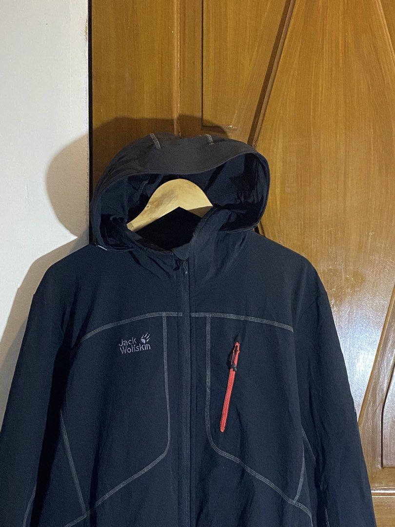 Jack Wolfskin (Category: Coats, Jackets and Outerwear) located in Davao. Submitted by sellsell2002 (Listing ID 1441112304, Image 2). Description: Jack wolfskin flex shield Excellent condition Width 22 Length 28 : 700.