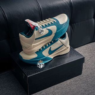 (Category: ) located in . Submitted by wysneakers (Listing ID 1441034420, Image 1). Description: .