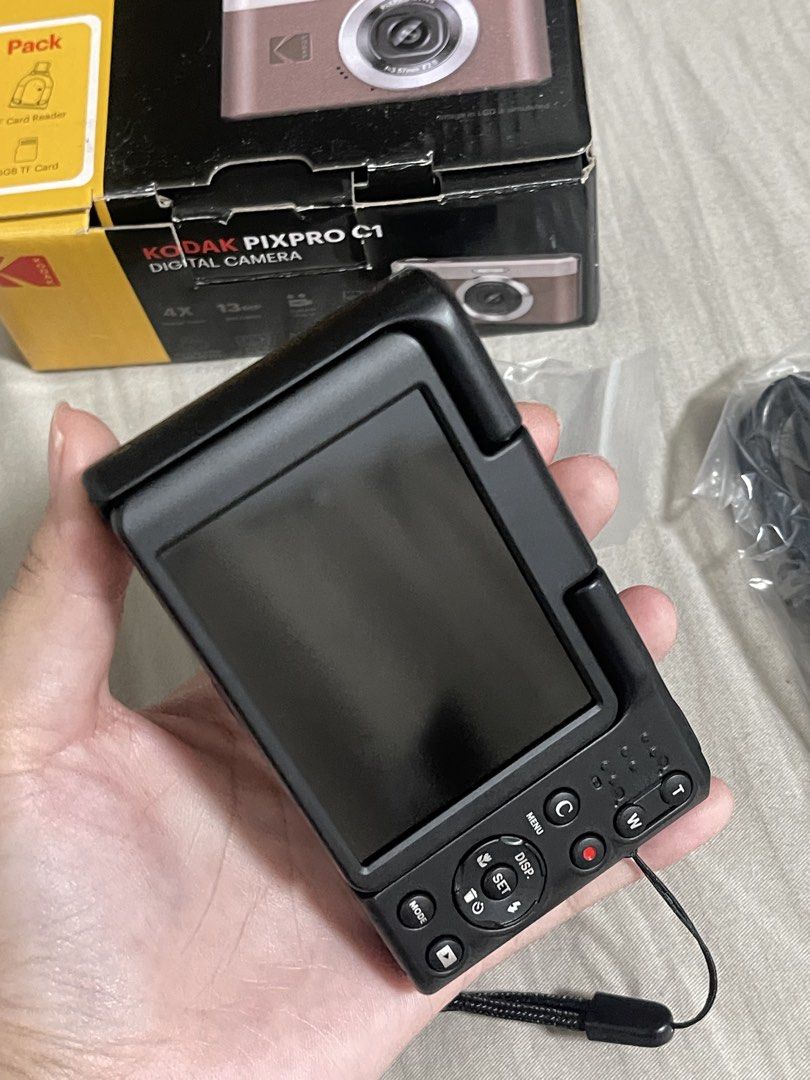 Kodak Pixpro C1 BRAND NEW (Category: Cameras) located in Manila. Submitted by shaneanneeee (Listing ID 1441066493, Image 3). Description: Kodak Pixpro C1 (BRAND NEW) Price: Bought for 7,200!!! Bagong bago pa, tinesting lang! PASS SA BARAT! RFS: planning to buy Kodak Pixpro Fz55 (parang mas bet ko siya tho minimal difference lang naman sila) Inclusion: -Box -Warranty Cards -Manuals -16GB Card -TF Card Reader -Wrist Strap -USB Cable Specification: 