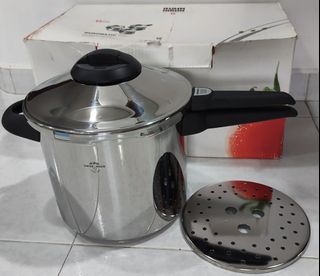 (Category: ) located in . Submitted by buyme54 (Listing ID 1441051238, Image 1). Description: .