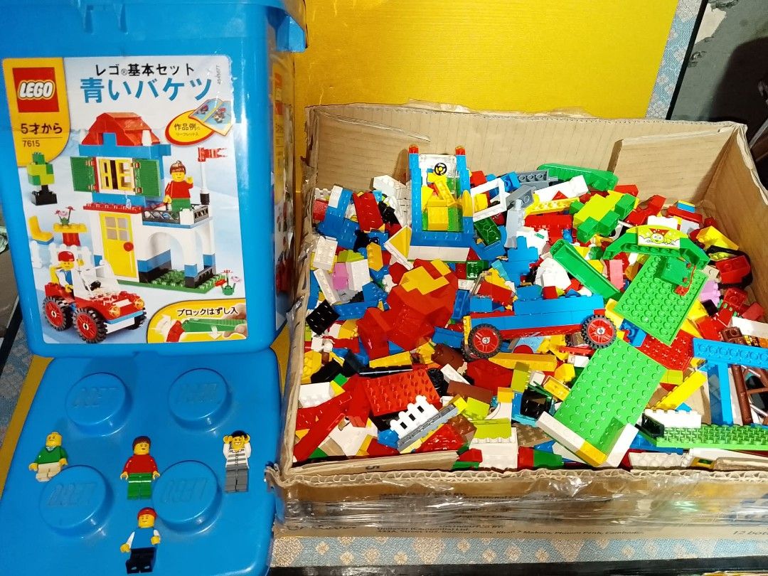 LEGO Basic Set Blue Bucket Building Blocks (Category: Lego & Building Sets) located in Quezon City. Submitted by jpnvintageonline (Listing ID 1441091563, Image 2). Description: - LEGO Basic Bricks Set - Comes in original blue storage bucket with lid - Large assortment of colorful building bricks and pieces - Perfect for creative play and building - Fun for kids - All pieces are included and in the box/bucket.