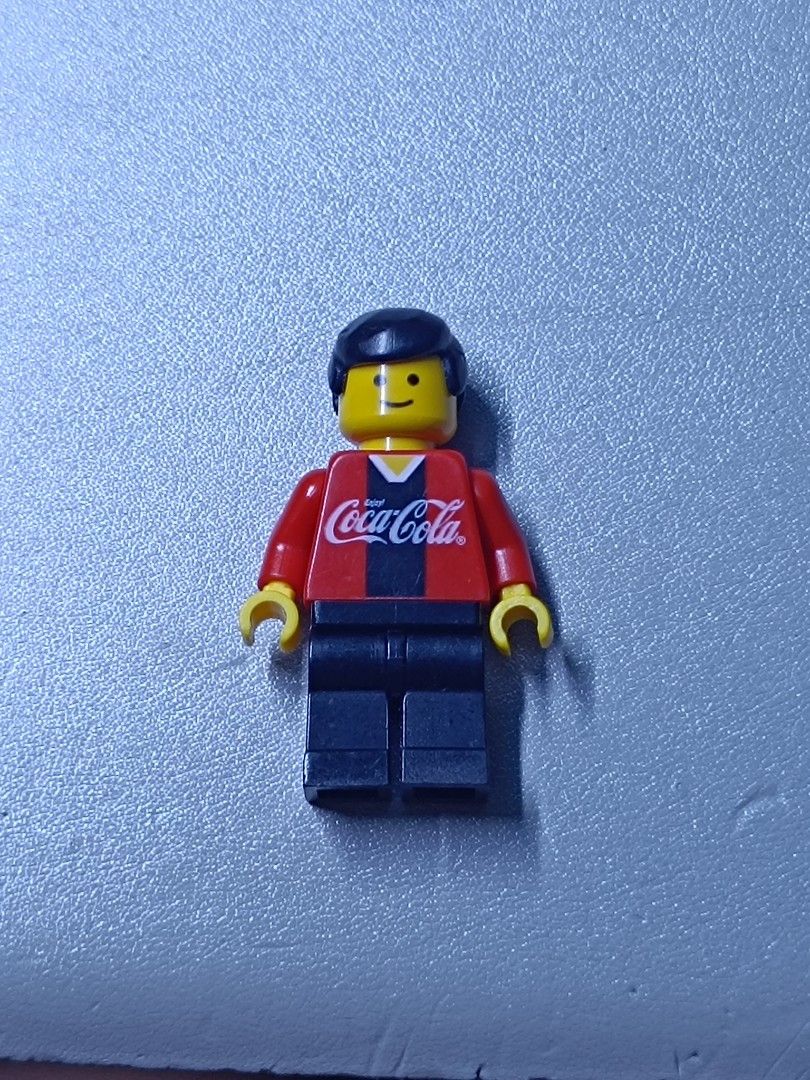 Lego Coca-Cola Minifigure (Category: Lego & Building Sets) located in Makati City. Submitted by bhamog21 (Listing ID 1441104795, Image 1). Description: Condition: Good condition MOP: GCash, Cash if meetup Location: Makati .