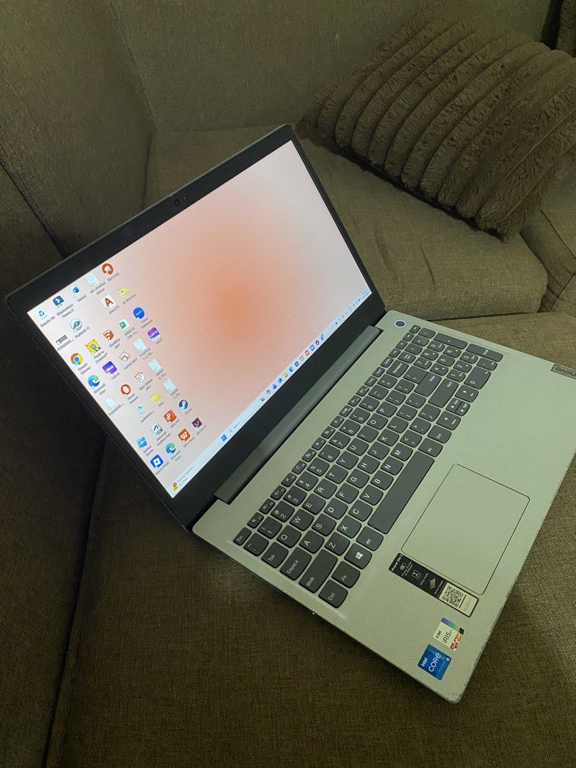 Lenovo Idea Pad Slim 3 (Category: Laptops & Notebooks) located in Cavite. Submitted by kimchibapp (Listing ID 1441099064, Image 3). Description: no issues may scratches lang all keys are working with charger.