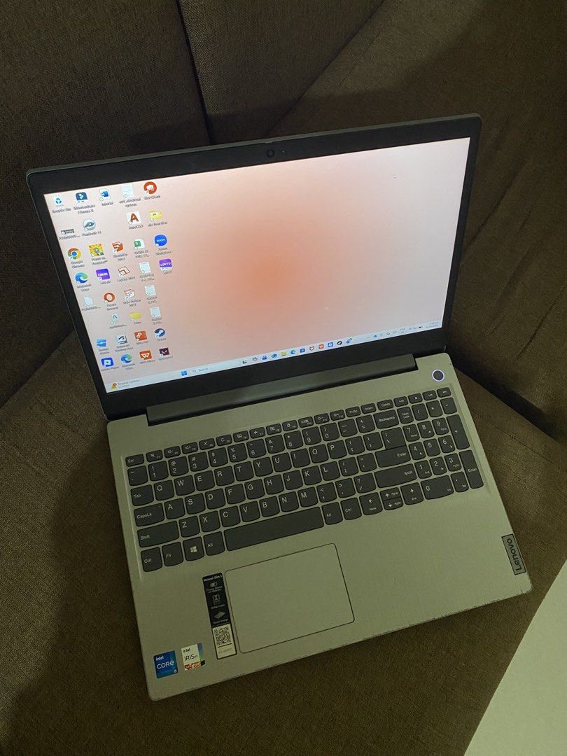 Lenovo Idea Pad Slim 3 (Category: Laptops & Notebooks) located in Cavite. Submitted by kimchibapp (Listing ID 1441099064, Image 2). Description: no issues may scratches lang all keys are working with charger.