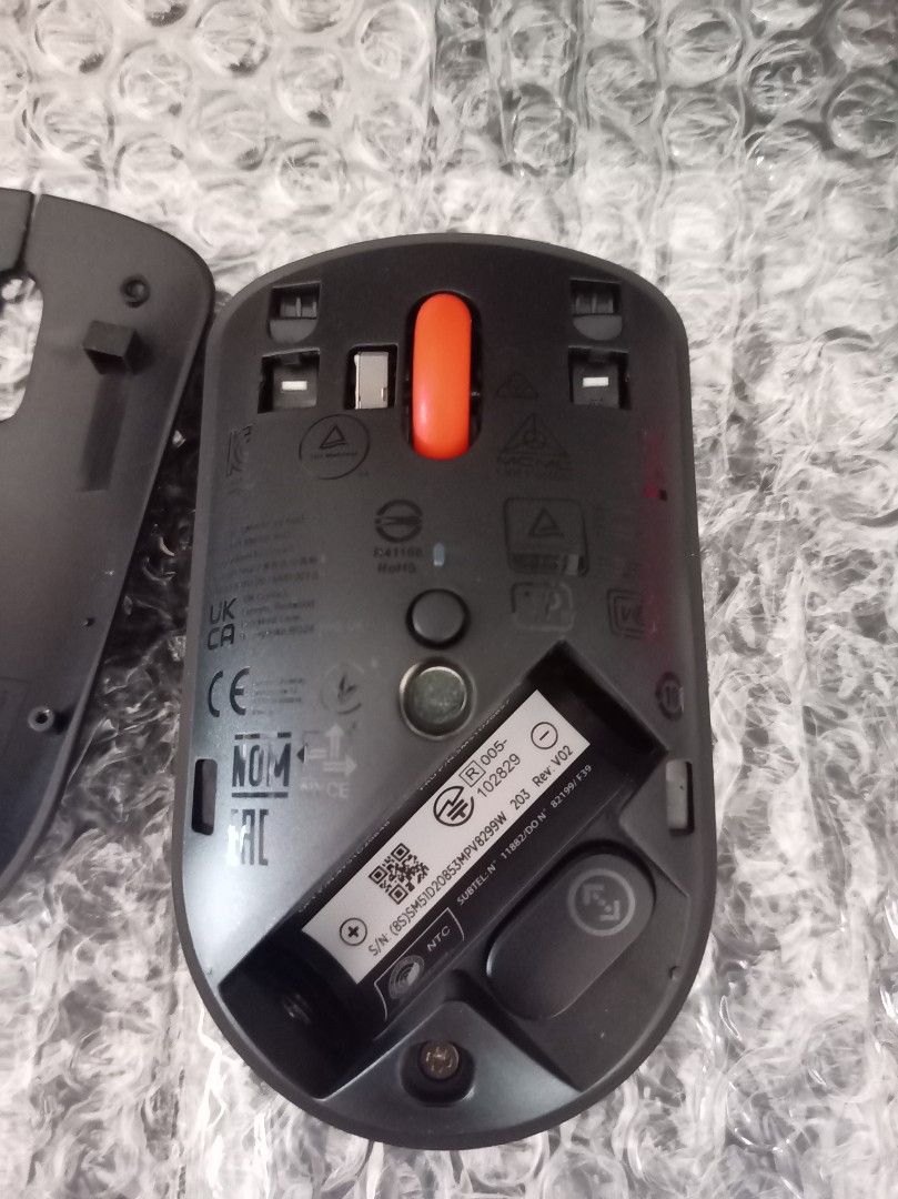 Lenovo ThinkPad Wireless Mouse469148394576291841