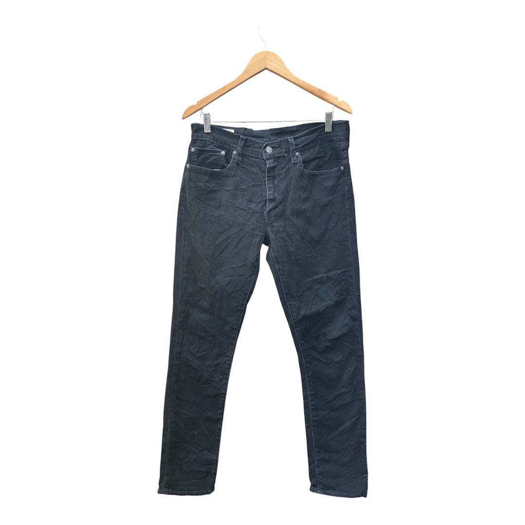 Levi's 511 Big E (Category: Jeans) located in Zamboanga. Submitted by ak.hunt (Listing ID 1440992703, Image 2). Description: - Classic black Levi's jeans - Premium quality denim - Straight leg fit - Button and zip closure - Five pocket styling - Iconic red tab detail - Perfect for everyday wear - Highly versatile color Dimes: Waist 32 Length 41 Inseam 31 Rise 10 Thigh 12 Leg Opening 7 .