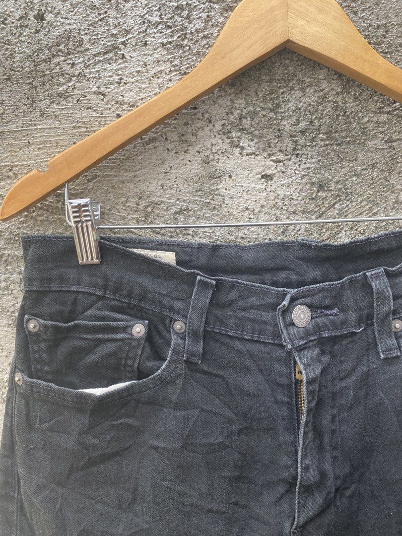 Levi's 511 Big E (Category: Jeans) located in Zamboanga. Submitted by ak.hunt (Listing ID 1440992703, Image 3). Description: - Classic black Levi's jeans - Premium quality denim - Straight leg fit - Button and zip closure - Five pocket styling - Iconic red tab detail - Perfect for everyday wear - Highly versatile color Dimes: Waist 32 Length 41 Inseam 31 Rise 10 Thigh 12 Leg Opening 7 .