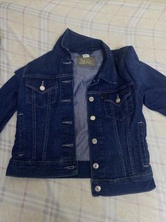 (Category: ) located in . Submitted by yanyan1904m (Listing ID 1441075153, Image 1). Description: .