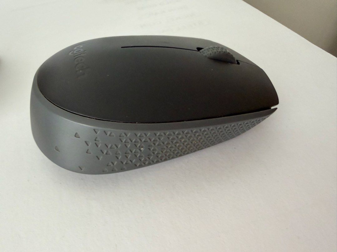 Logitech Wireless Mouse469037062617845763
