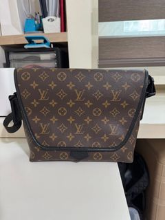 (Category: ) located in . Submitted by myboutique10 (Listing ID 1441155931, Image 1). Description: .