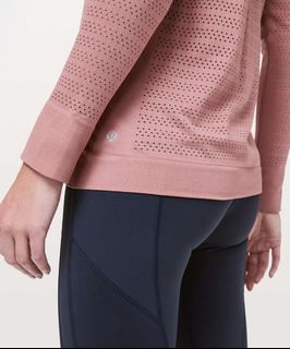 (Category: ) located in . Submitted by rjapparel24 (Listing ID 1441056873, Image 1). Description: .