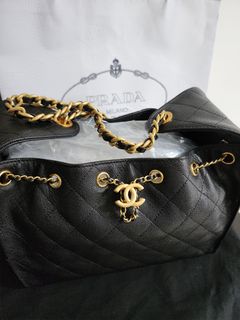 (Category: ) located in . Submitted by berrybella_closet (Listing ID 1440984463, Image 1). Description: .