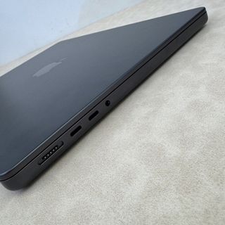 MacBook Pro 14-inch M5 chip477248478795550720