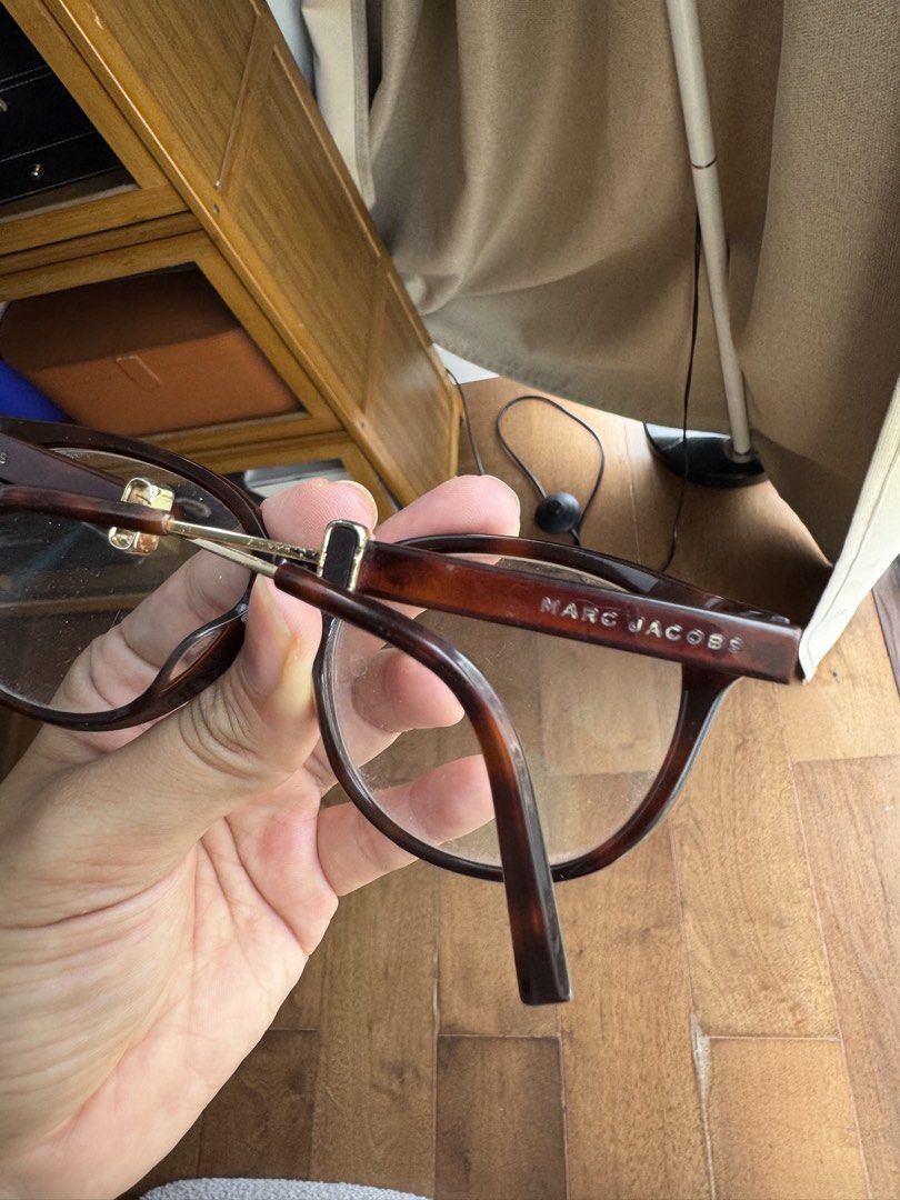 Marc Jacobs Frame (Category: Sunglasses & Eyewear) located in Taguig. Submitted by jcbpeter (Listing ID 1440737449, Image 3). Description: .