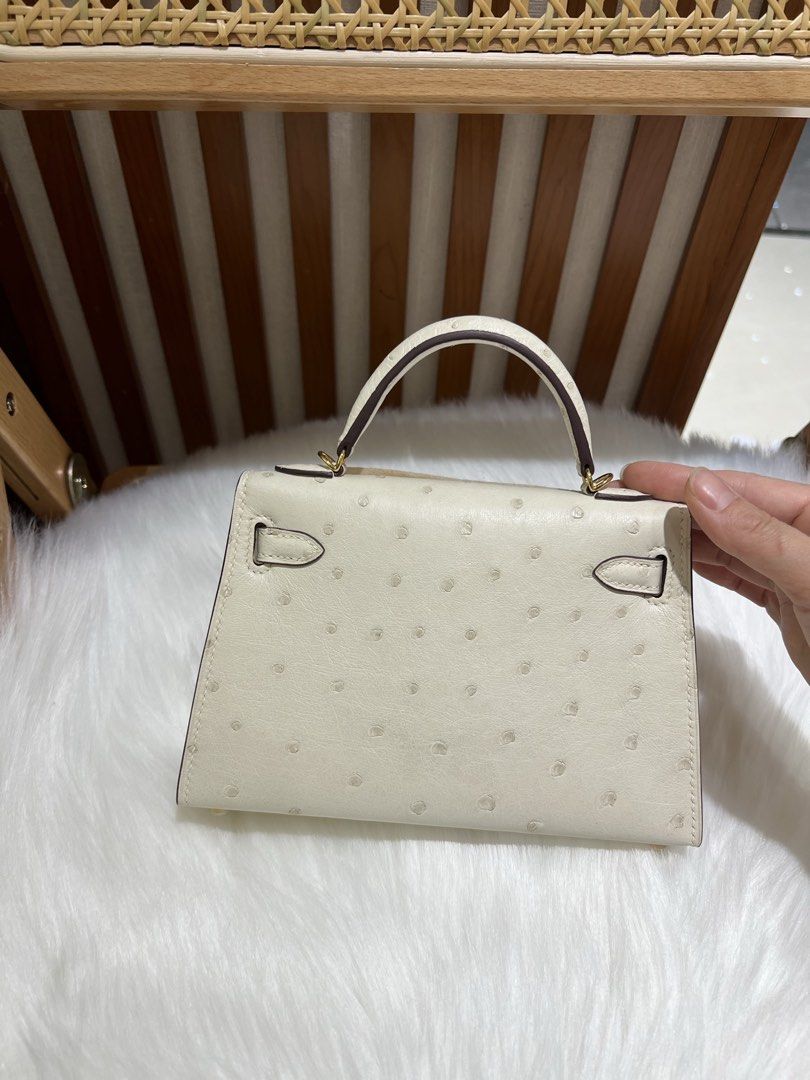 Mini Kelly Ostrich Leather Nata (Category: Announcements) located in Pasig City. Submitted by wmsbags_2 (Listing ID 1441002118, Image 2). Description: ❗️We Accept Payment❗️ 📌CREDIT CARD & Cash Payment 📌Gcash or Bank tranfer VIP HANDMADE ✅Perfect workmanship ✅Fully hand stitched ✅Fine stamp & Code ✅100% Hardware materials structured ✅Real Leather ✅We do deliver (any) ✅ or meet up ( metro manila area) ✅We shipp all nationwide ✅Complete Inclusion 