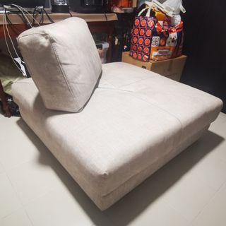 (Category: ) located in . Submitted by ari19 (Listing ID 1441054233, Image 1). Description: .